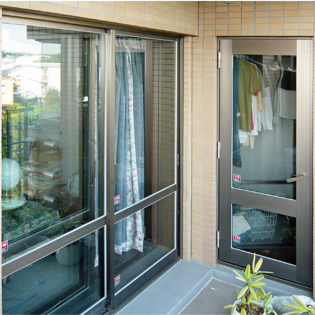防犯ガラスで安心安全 空き巣の手口や侵入経路など実例と対策 ガラス窓専科